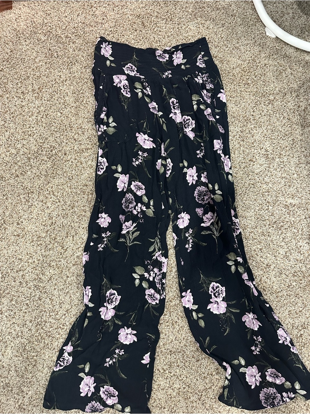 Amazon Black Wide-Leg Ankle Pants with Lavender Floral Print
